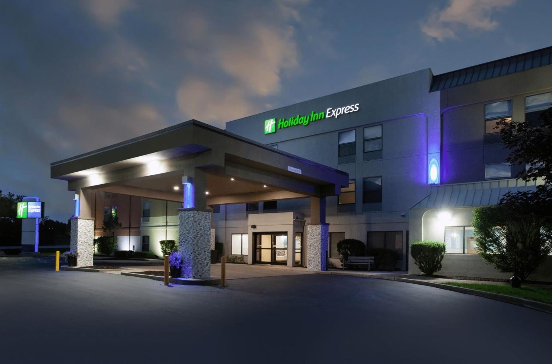 Express By Ihg Hotel 3*