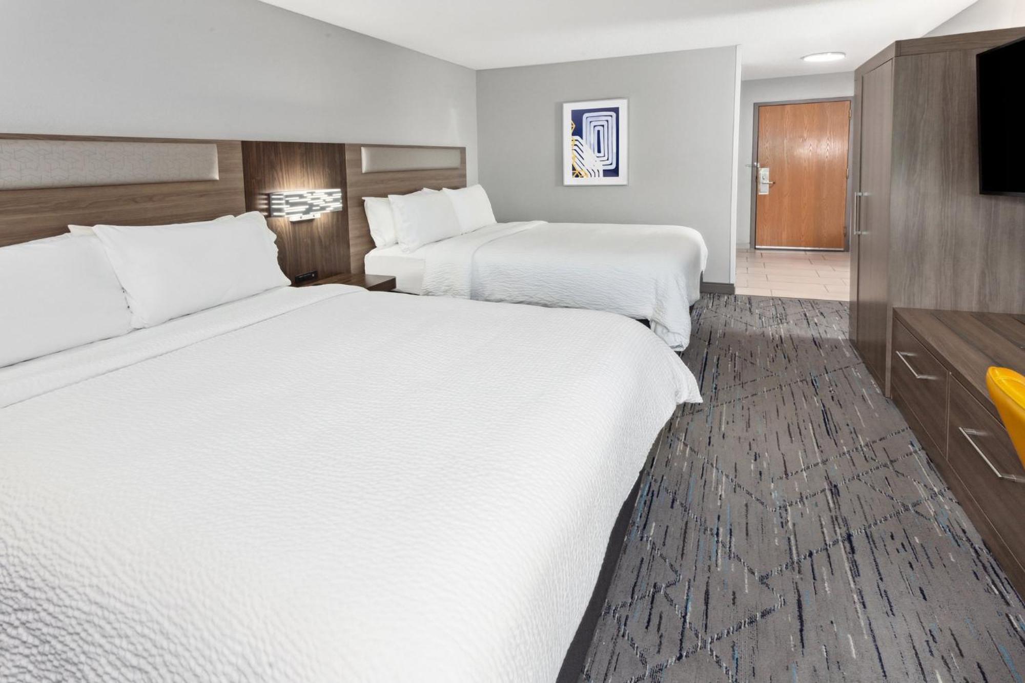 Express By Ihg Hotel